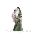 SCULPTURE FROG ON A LEAF MARBLE