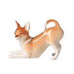 SCULPTURE CHIHUAHUA PLAYING CHARA